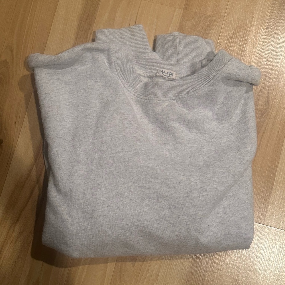 Brandy Melville light grey crew neck